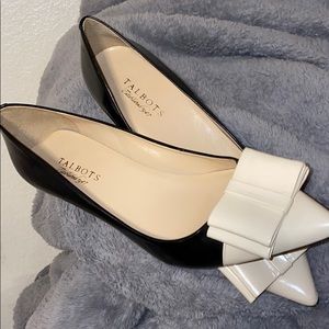 KITTEN-HEEL PUMPS - LEATHER SOLES